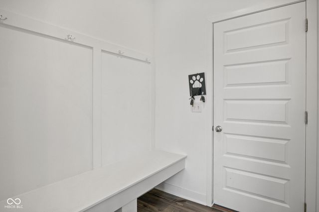 2134 Dixon Creek Drive, Whitestown, IN 46075