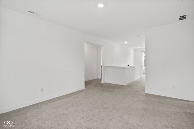 2134 Dixon Creek Drive, Whitestown, IN 46075