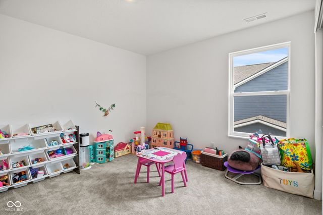 2134 Dixon Creek Drive, Whitestown, IN 46075