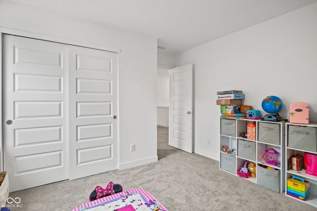 2134 Dixon Creek Drive, Whitestown, IN 46075