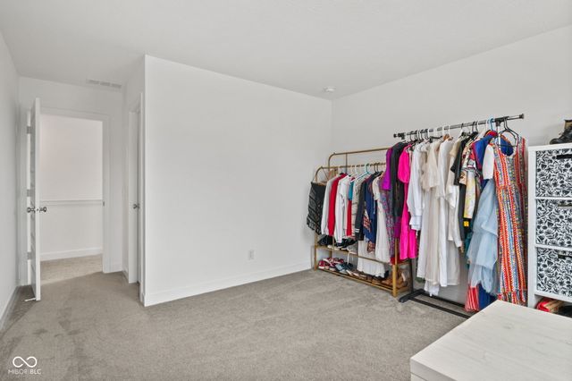 2134 Dixon Creek Drive, Whitestown, IN 46075