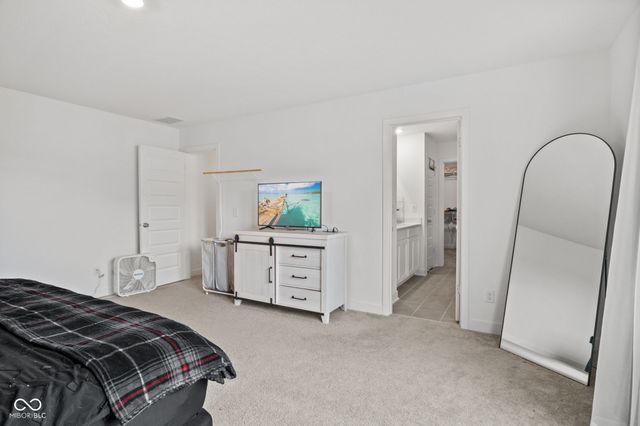 2134 Dixon Creek Drive, Whitestown, IN 46075