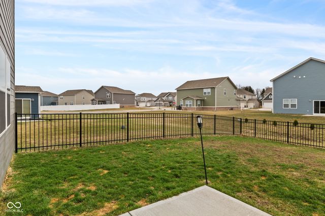 2134 Dixon Creek Drive, Whitestown, IN 46075