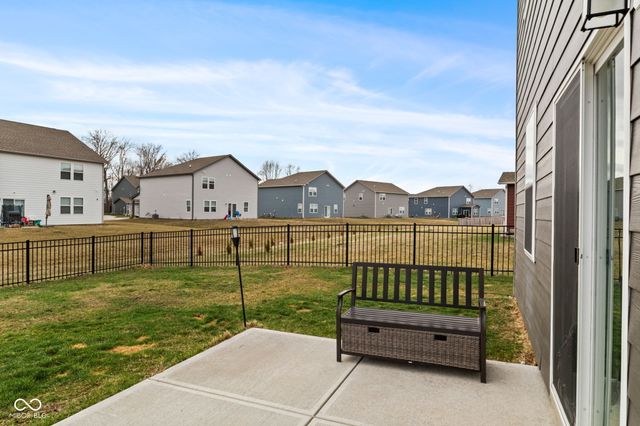 2134 Dixon Creek Drive, Whitestown, IN 46075