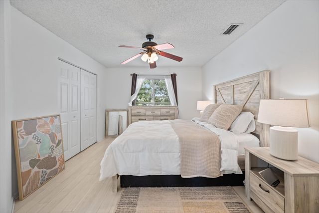 5072 Palmbrooke Circle, West Palm Beach, FL 33417