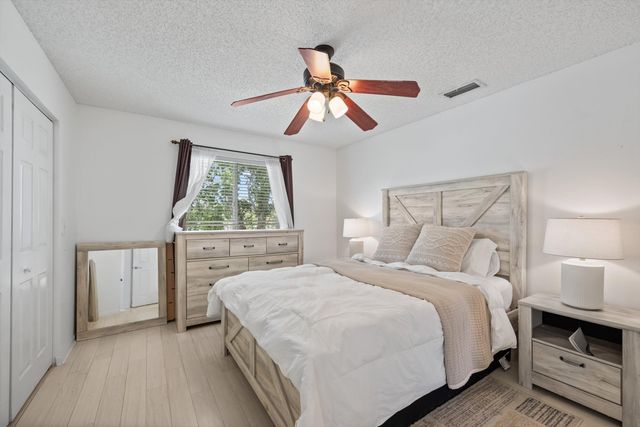 5072 Palmbrooke Circle, West Palm Beach, FL 33417