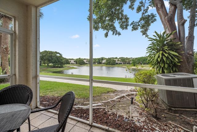 5072 Palmbrooke Circle, West Palm Beach, FL 33417