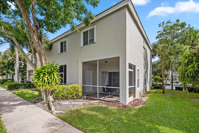 5072 Palmbrooke Circle, West Palm Beach, FL 33417