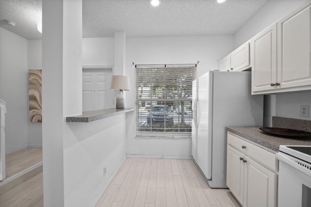 5072 Palmbrooke Circle, West Palm Beach, FL 33417