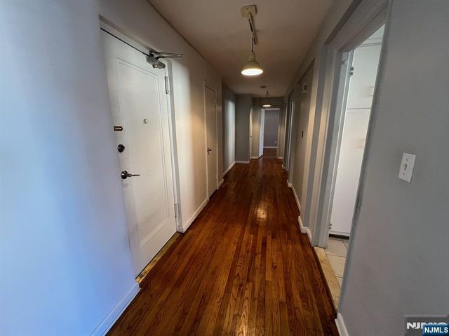 24 Hutton Avenue 80, West Orange, NJ 07052