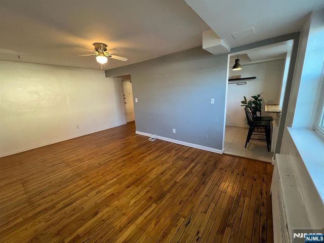 24 Hutton Avenue 80, West Orange, NJ 07052