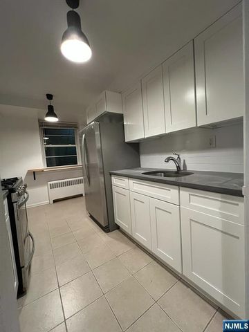 24 Hutton Avenue 80, West Orange, NJ 07052