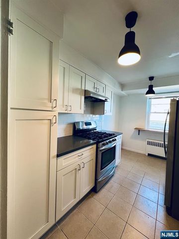 24 Hutton Avenue 80, West Orange, NJ 07052