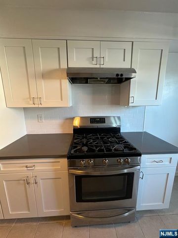 24 Hutton Avenue 80, West Orange, NJ 07052