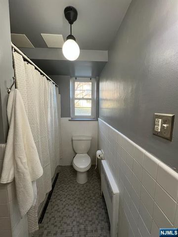 24 Hutton Avenue 80, West Orange, NJ 07052