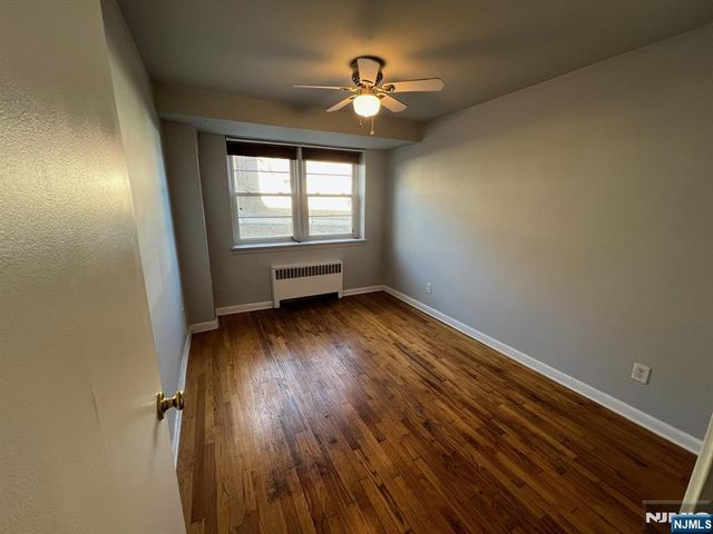 24 Hutton Avenue 80, West Orange, NJ 07052