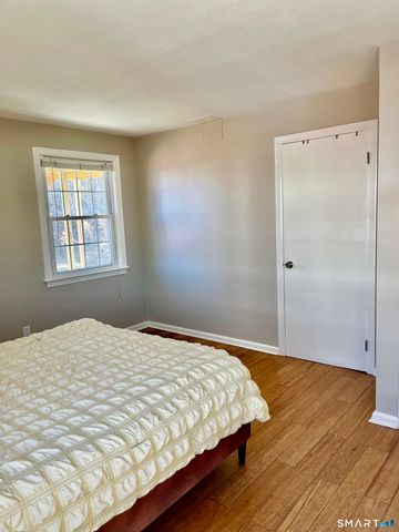 657 Naugatuck Avenue, Milford, CT 06461