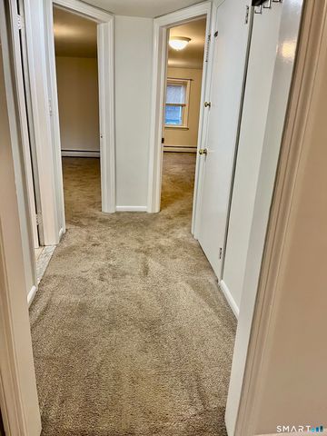 657 Naugatuck Avenue, Milford, CT 06461