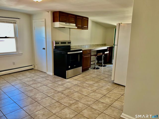 657 Naugatuck Avenue, Milford, CT 06461