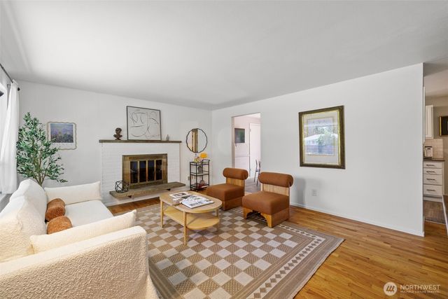 30108 2nd Avenue SW, Federal Way, WA 98023