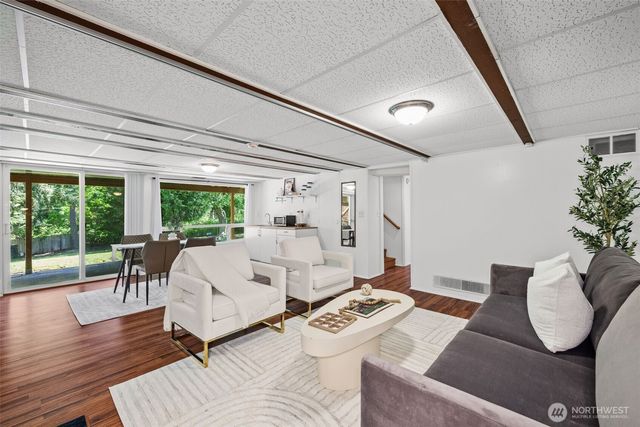 30108 2nd Avenue SW, Federal Way, WA 98023