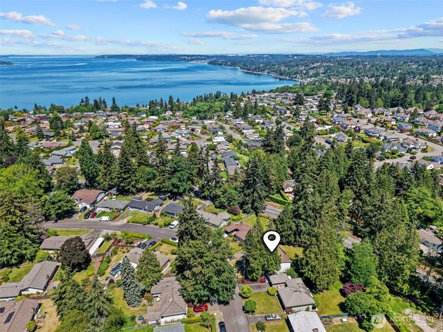 30108 2nd Avenue SW, Federal Way, WA 98023