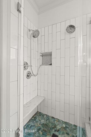 1700 Anchorage Ct, Prospect, KY 40059