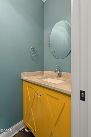 1700 Anchorage Ct, Prospect, KY 40059