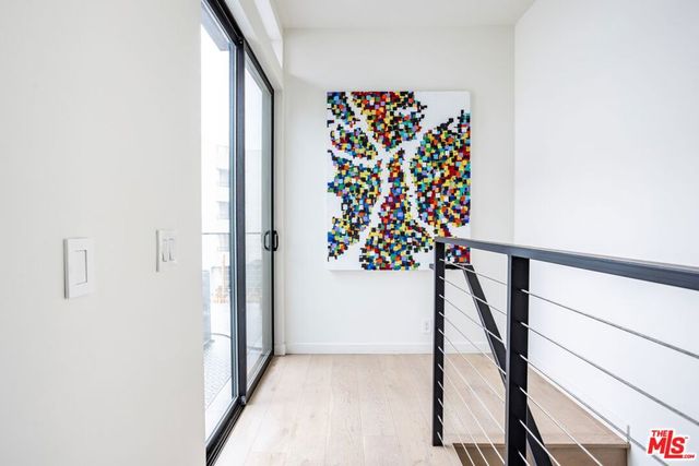 7584 W Skye Way, Los Angeles, CA 90046