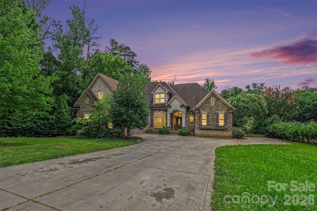 13631 William Stowe Drive, Charlotte, NC 28262