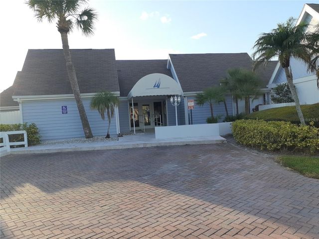 455 ALT 19 S 16, Palm Harbor, FL 34683