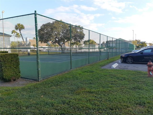 455 ALT 19 S 16, Palm Harbor, FL 34683