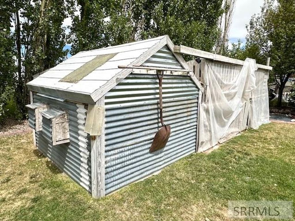 Image 23 of property listing at 2 N 3737 E, Rigby, ID 83442