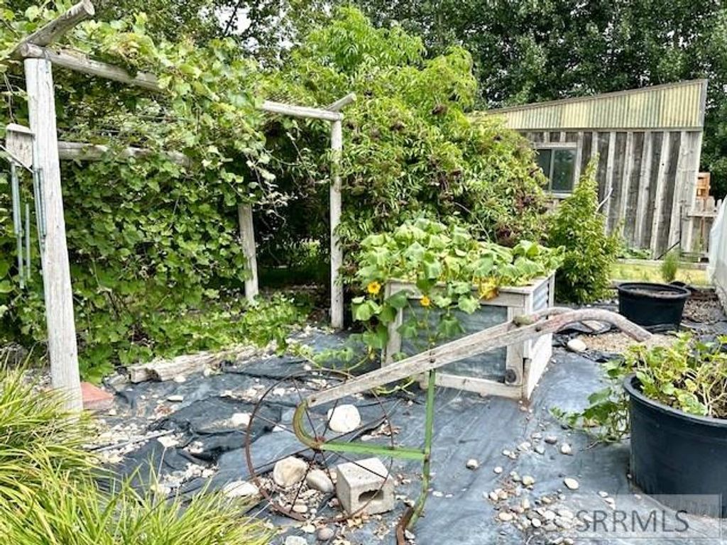 Image 31 of property listing at 2 N 3737 E, Rigby, ID 83442