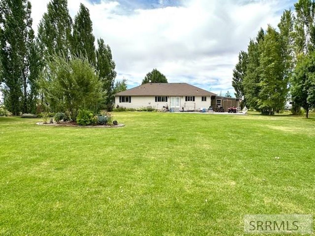 Image 35 of property listing at 2 N 3737 E, Rigby, ID 83442