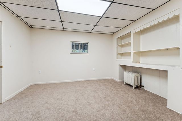 1706 Rhine St, Spring Hill, PA 15212