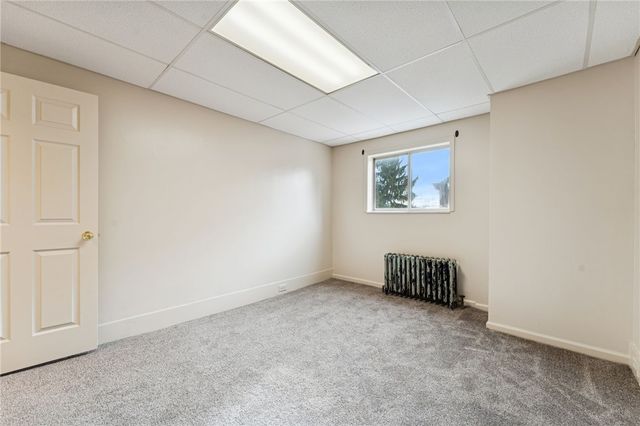 1706 Rhine St, Spring Hill, PA 15212