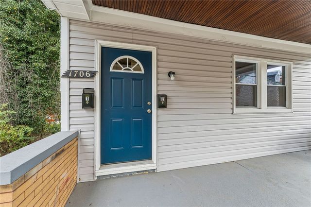 1706 Rhine St, Spring Hill, PA 15212