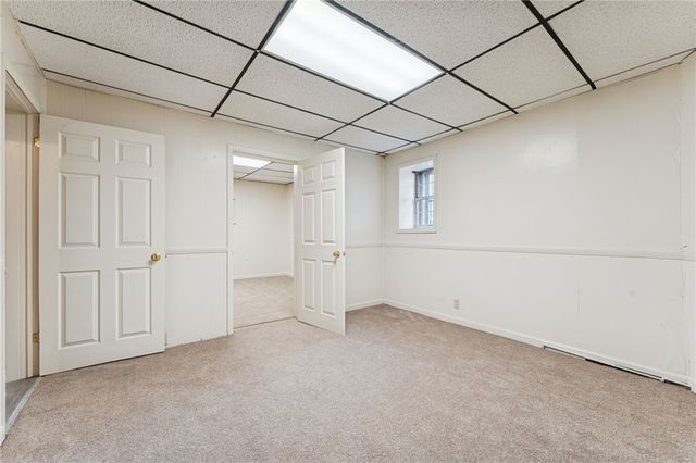 1706 Rhine St, Spring Hill, PA 15212