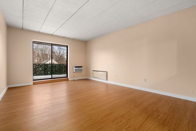 90 High St 309, Dedham, MA 02026