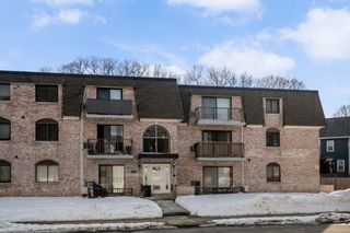 90 High St 309, Dedham, MA 02026