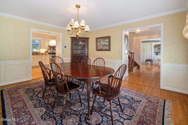 3061 New Williamsburg Drive, Guilderland, NY 12303