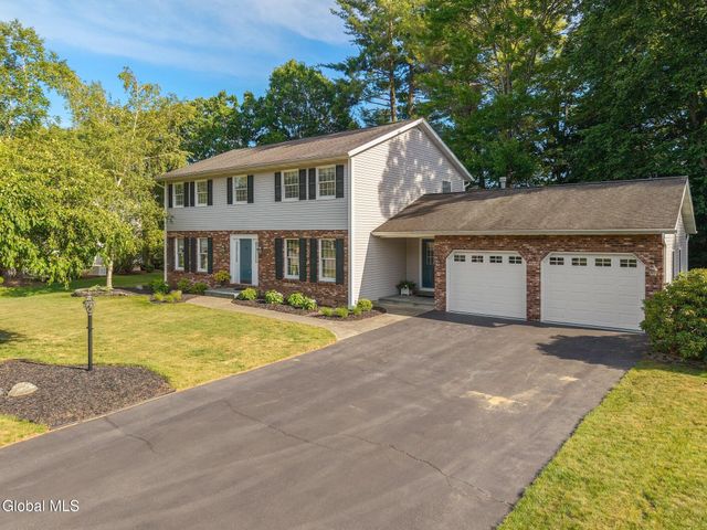 3061 New Williamsburg Drive, Guilderland, NY 12303