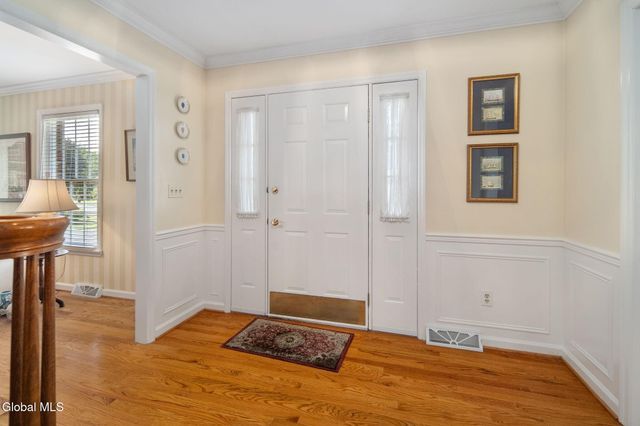3061 New Williamsburg Drive, Guilderland, NY 12303