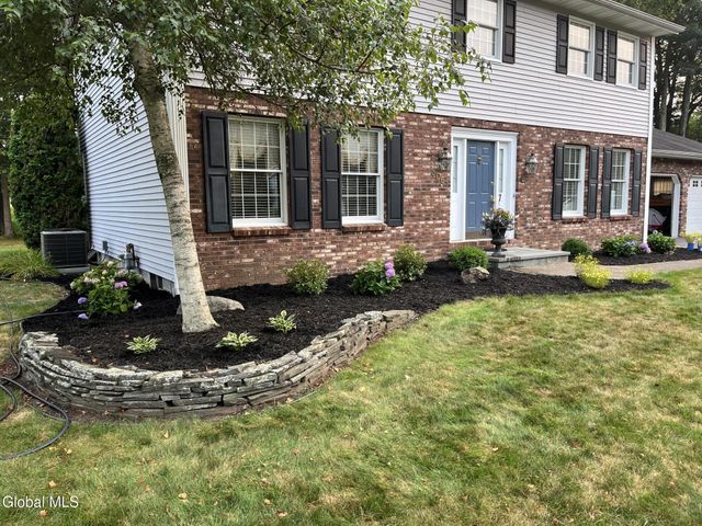 3061 New Williamsburg Drive, Guilderland, NY 12303