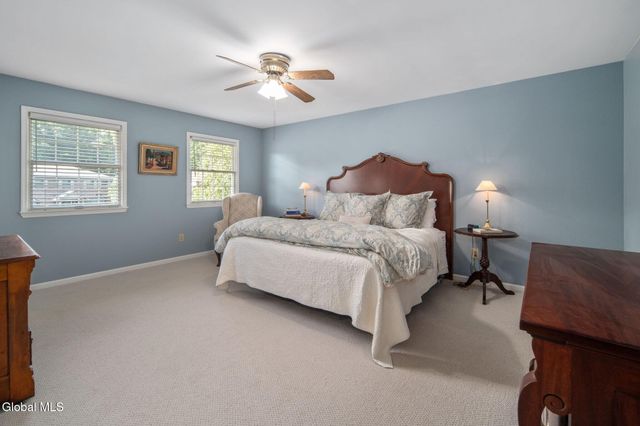 3061 New Williamsburg Drive, Guilderland, NY 12303