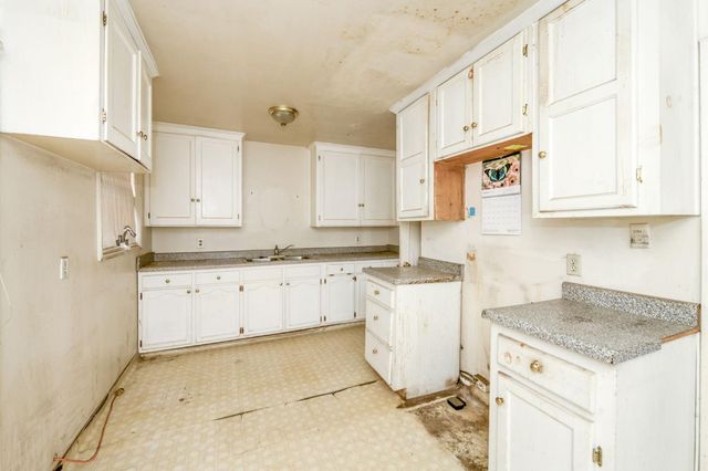 2568 S Lotus Avenue, Fresno, CA 93706