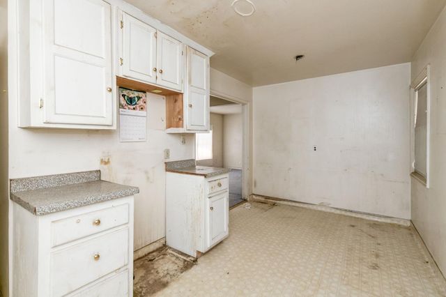 2568 S Lotus Avenue, Fresno, CA 93706