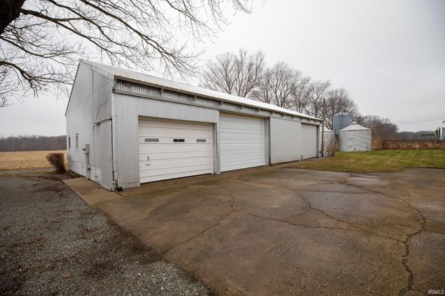 14229 Juniper Road, Argos, IN 46501