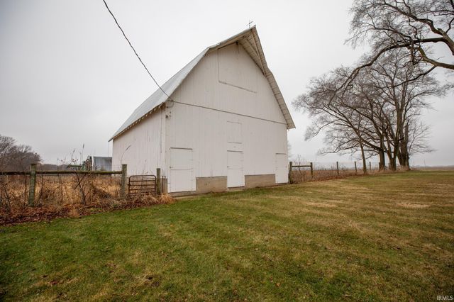 14229 Juniper Road, Argos, IN 46501